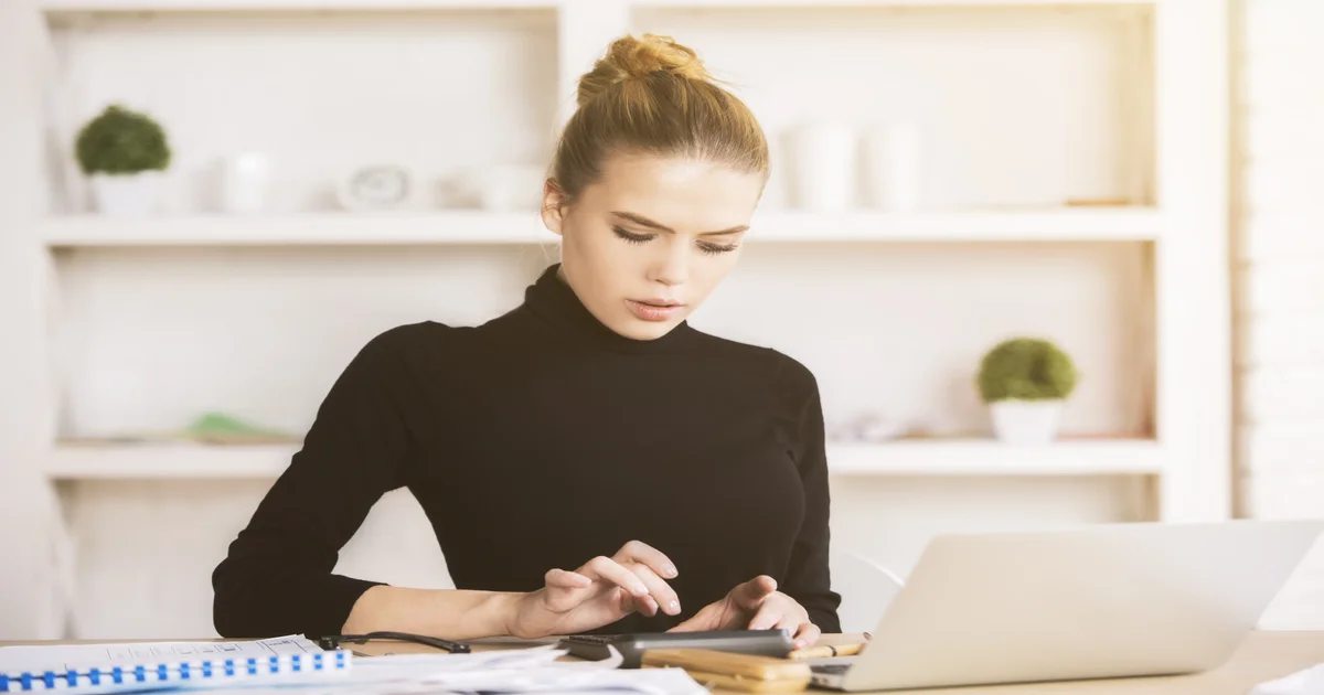 How to Budget Money on a Low Income | Acorns